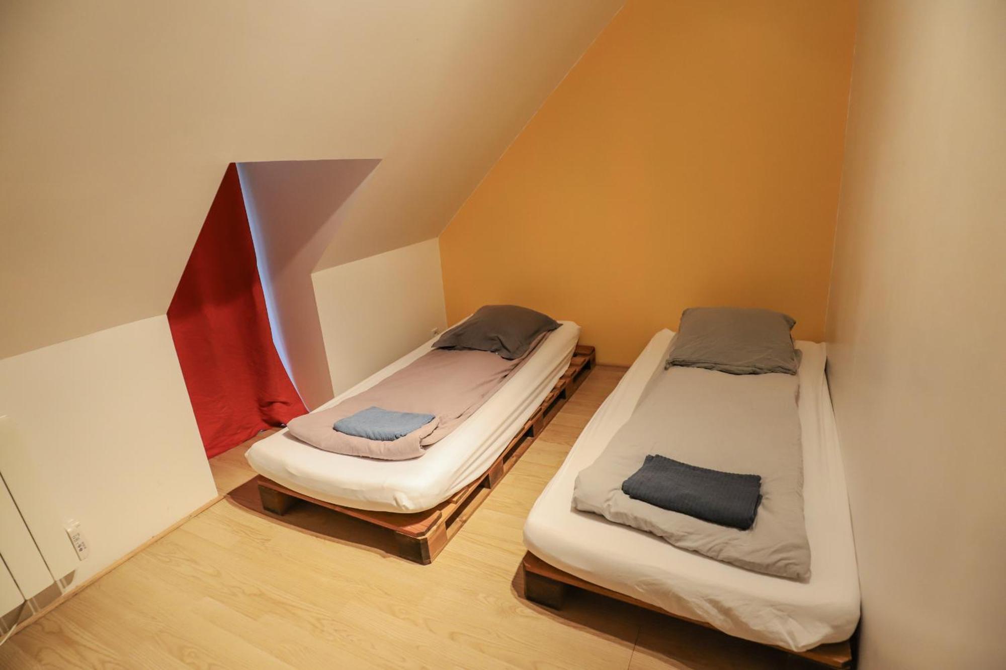 Crazy Villa Champs Corons 61 - Interior Heated Pool - 2H From Paris - 30P Les Menus Экстерьер фото